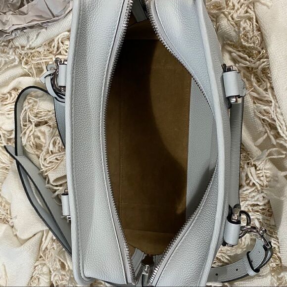 Loewe Amazona 28 Tote Bag in Light Blue - Picture 14 of 14